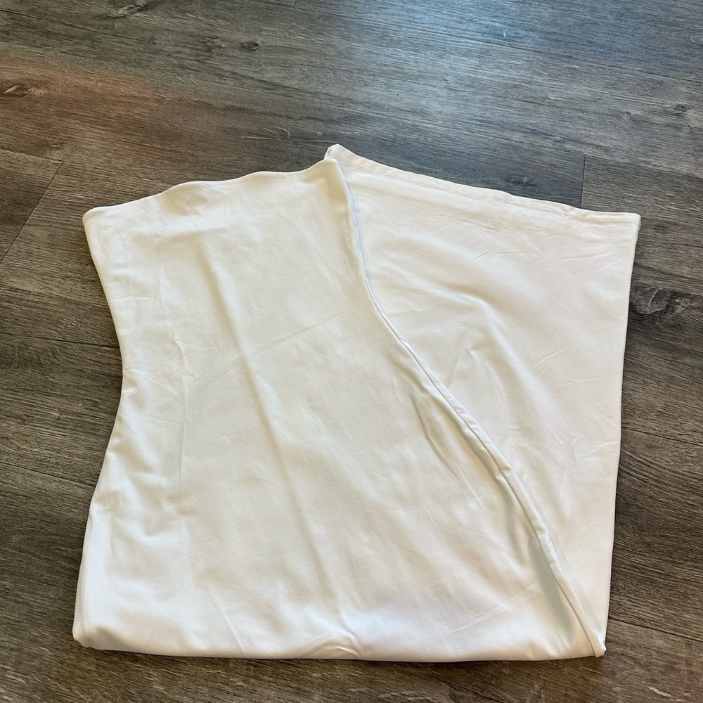 Contour tube dress